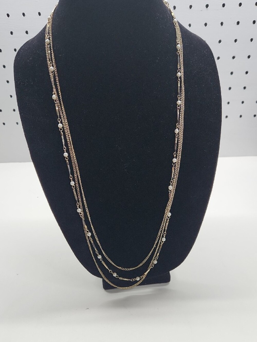 Faux Pearls And Goldtone Necklace Bundle - Picture 2 of 10